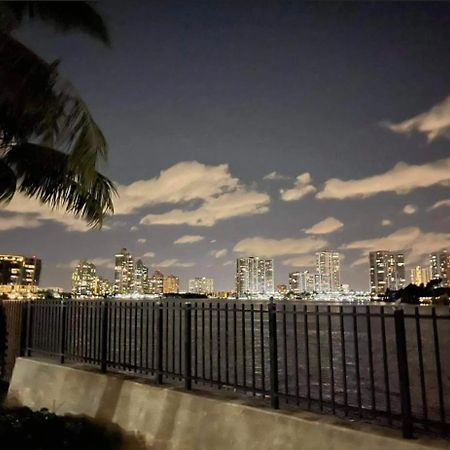Le Frontenac Villa Sunny Isles Beach Kültér fotó